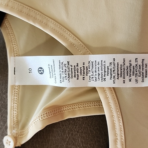 Lululemon Lightweight High-Neck Romper in Prosecco NWT - Picture 4 of 5